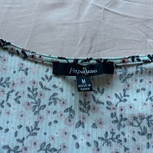 Papaya V neck floral print top - Picture 2 of 2